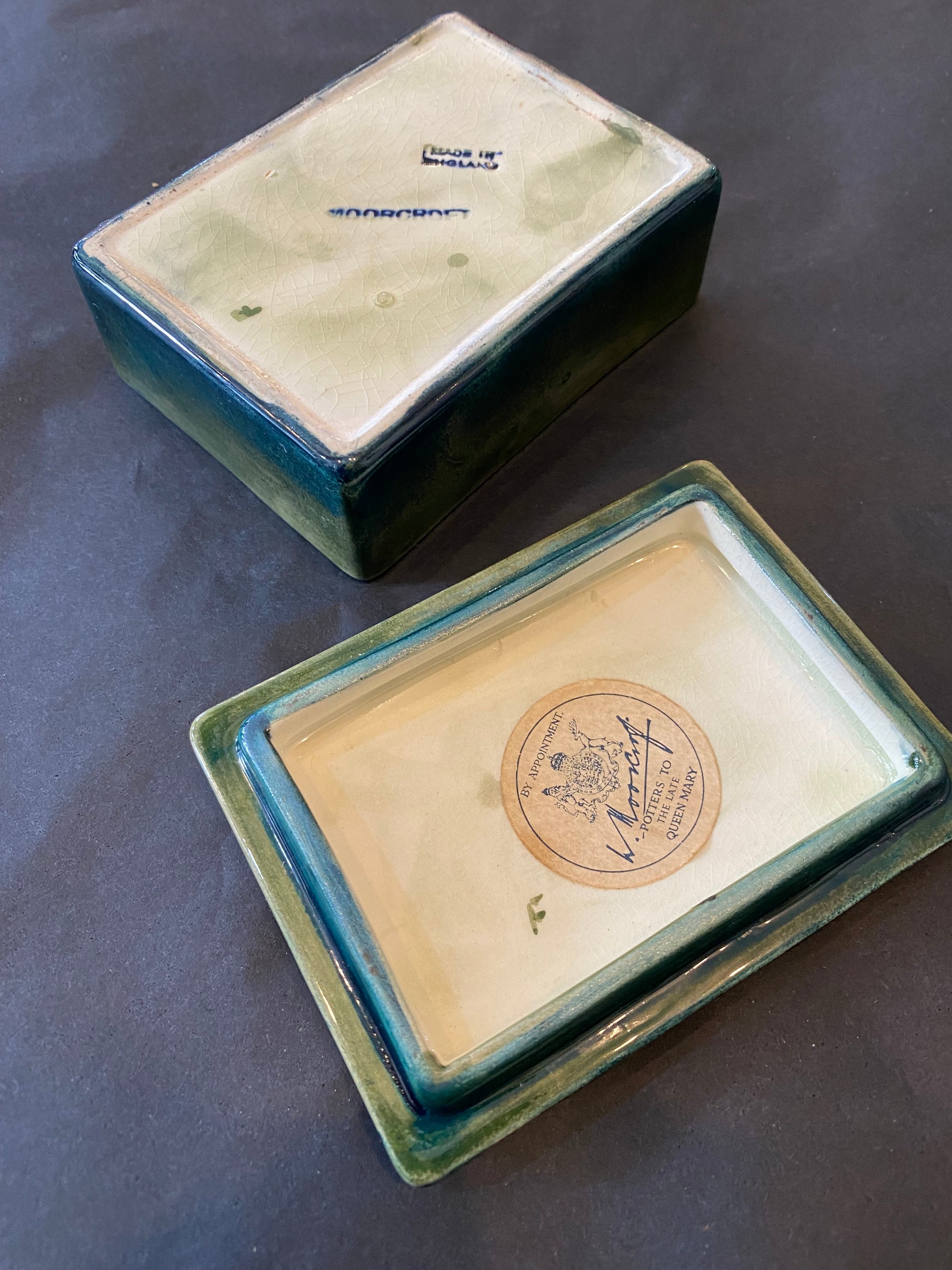 Moorcroft Hibiscus Pattern Trinket Box