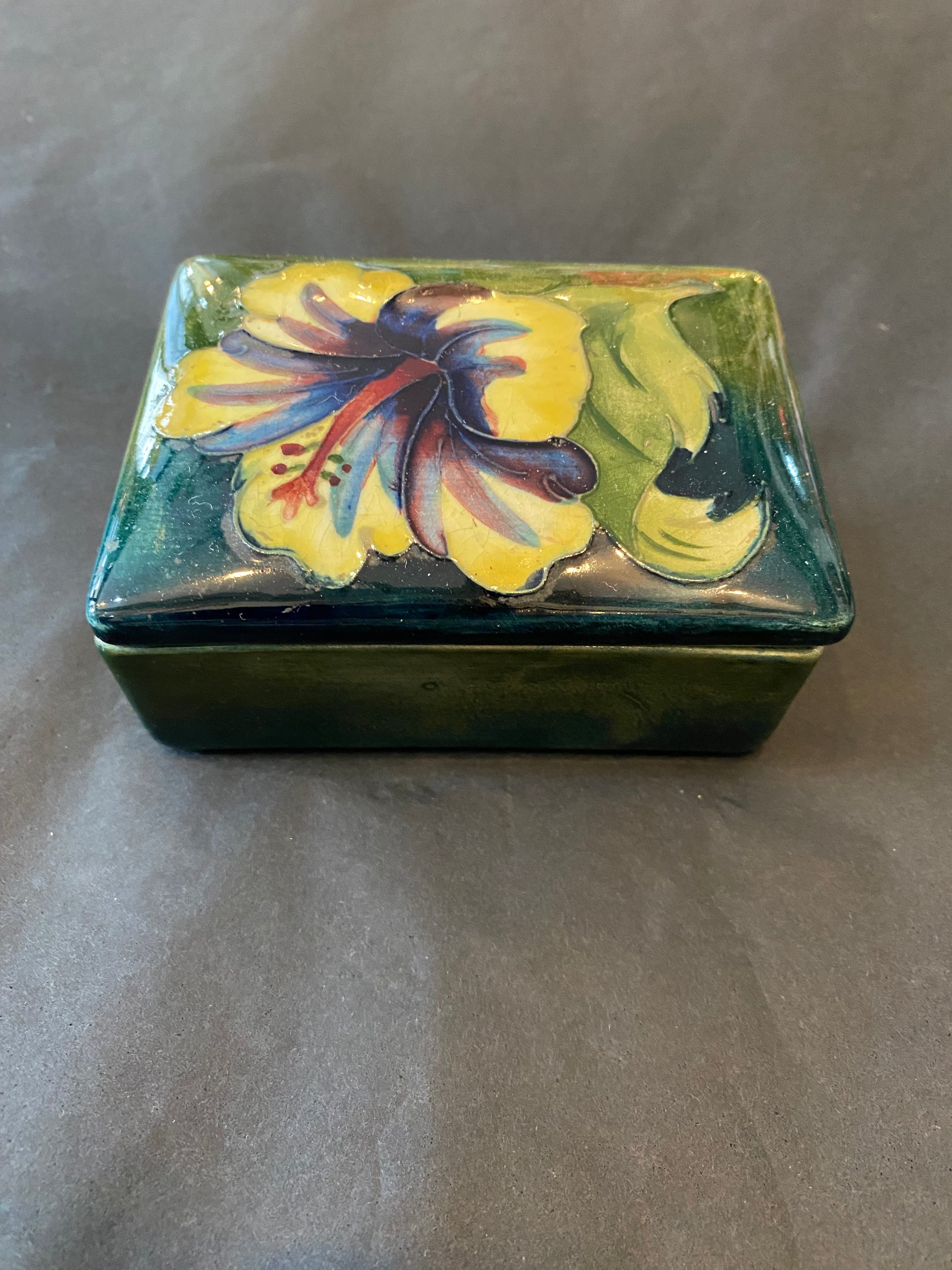 Moorcroft Hibiscus Pattern Trinket Box