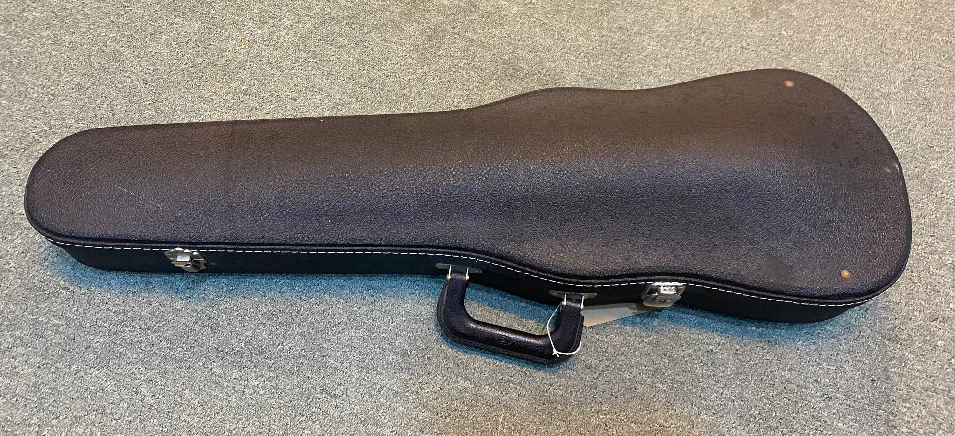 1977 Kiso Suzuki 4/4 Violin case