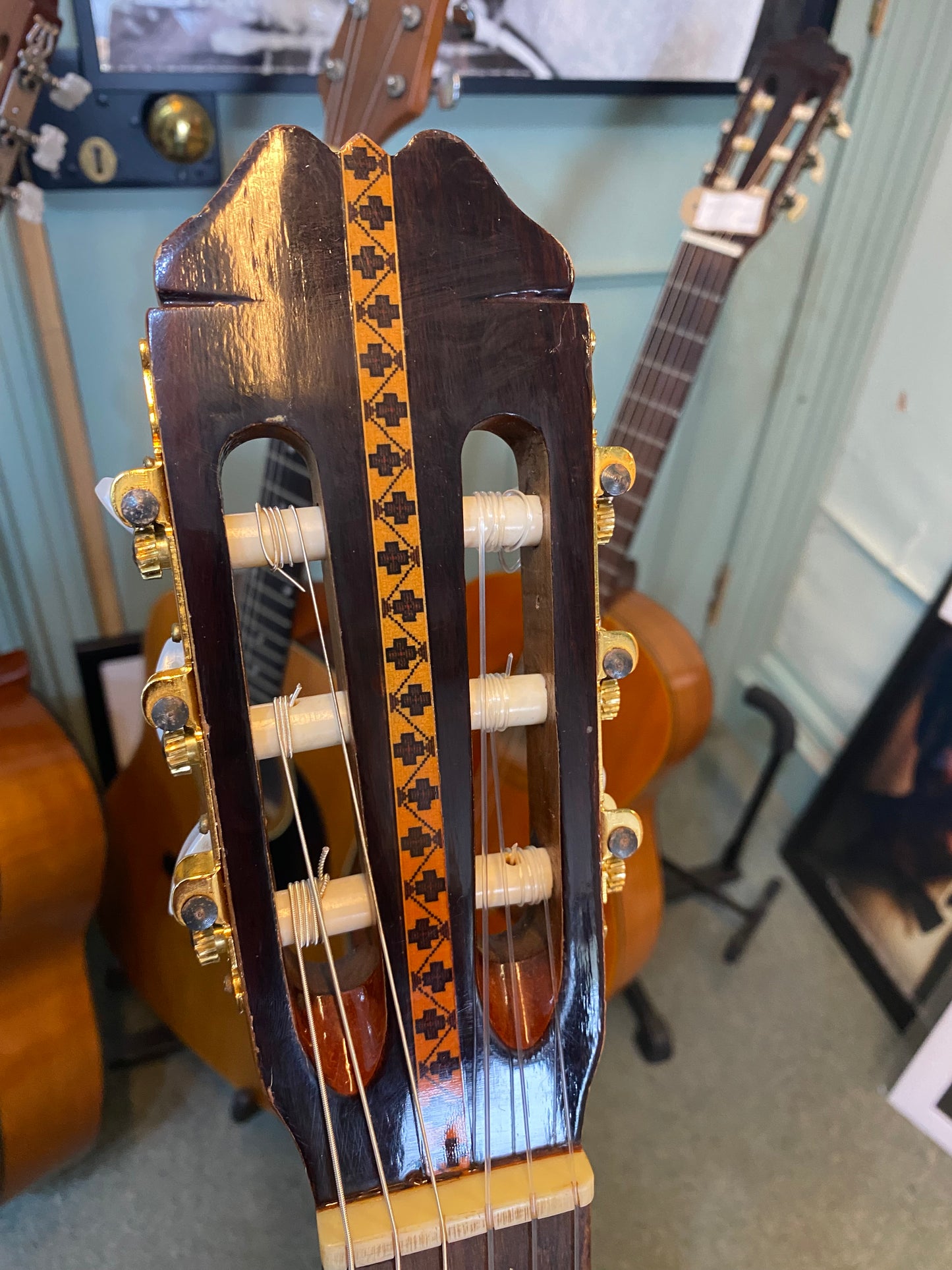 Kiso Suzuki Classical Guitar made in Japan 1970s