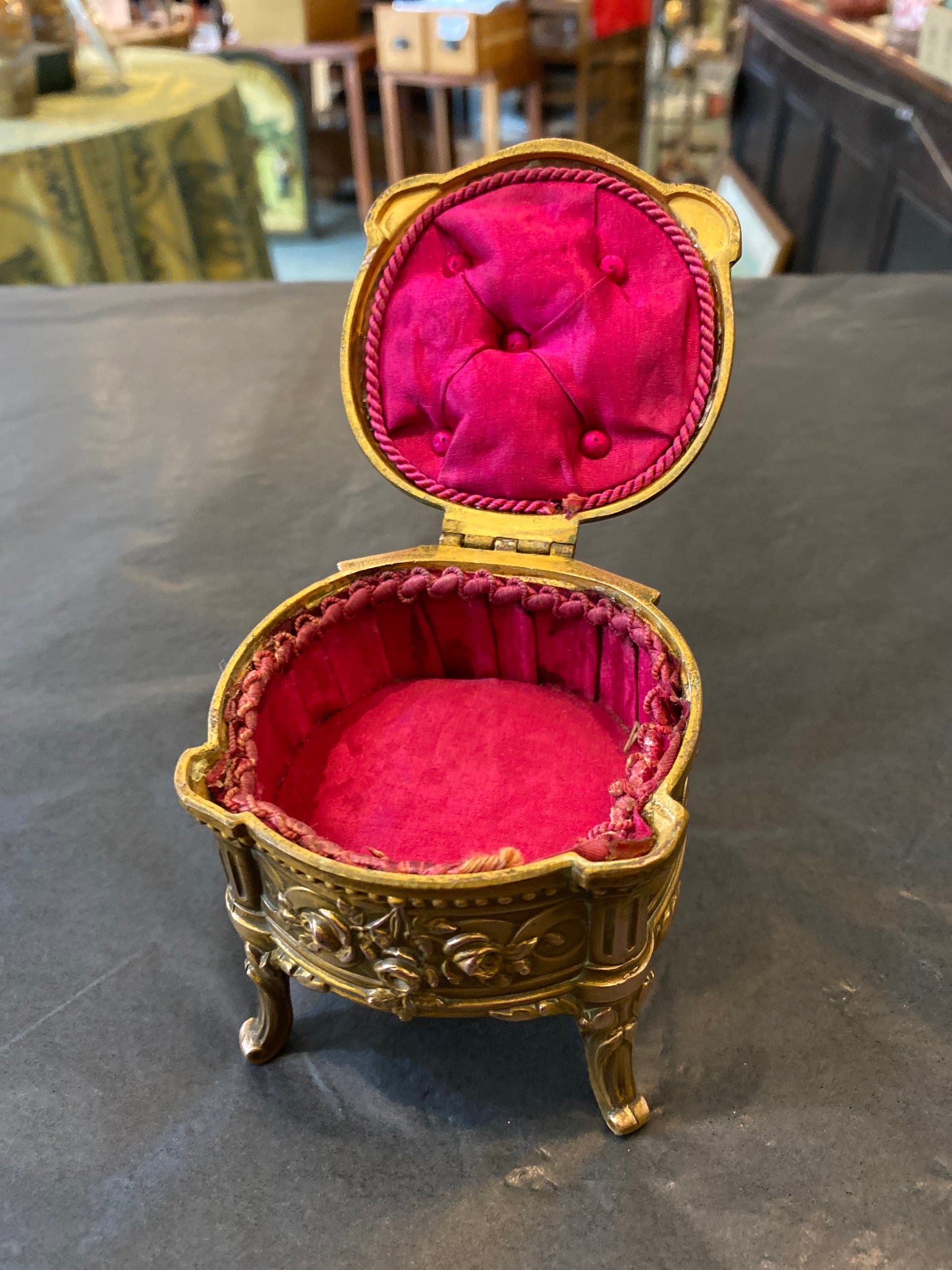 Art Deco French jewellery box by Dilecta Paris