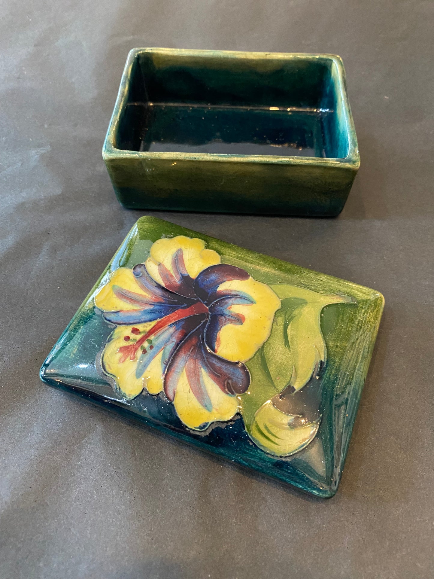 Moorcroft Hibiscus Pattern Trinket Box