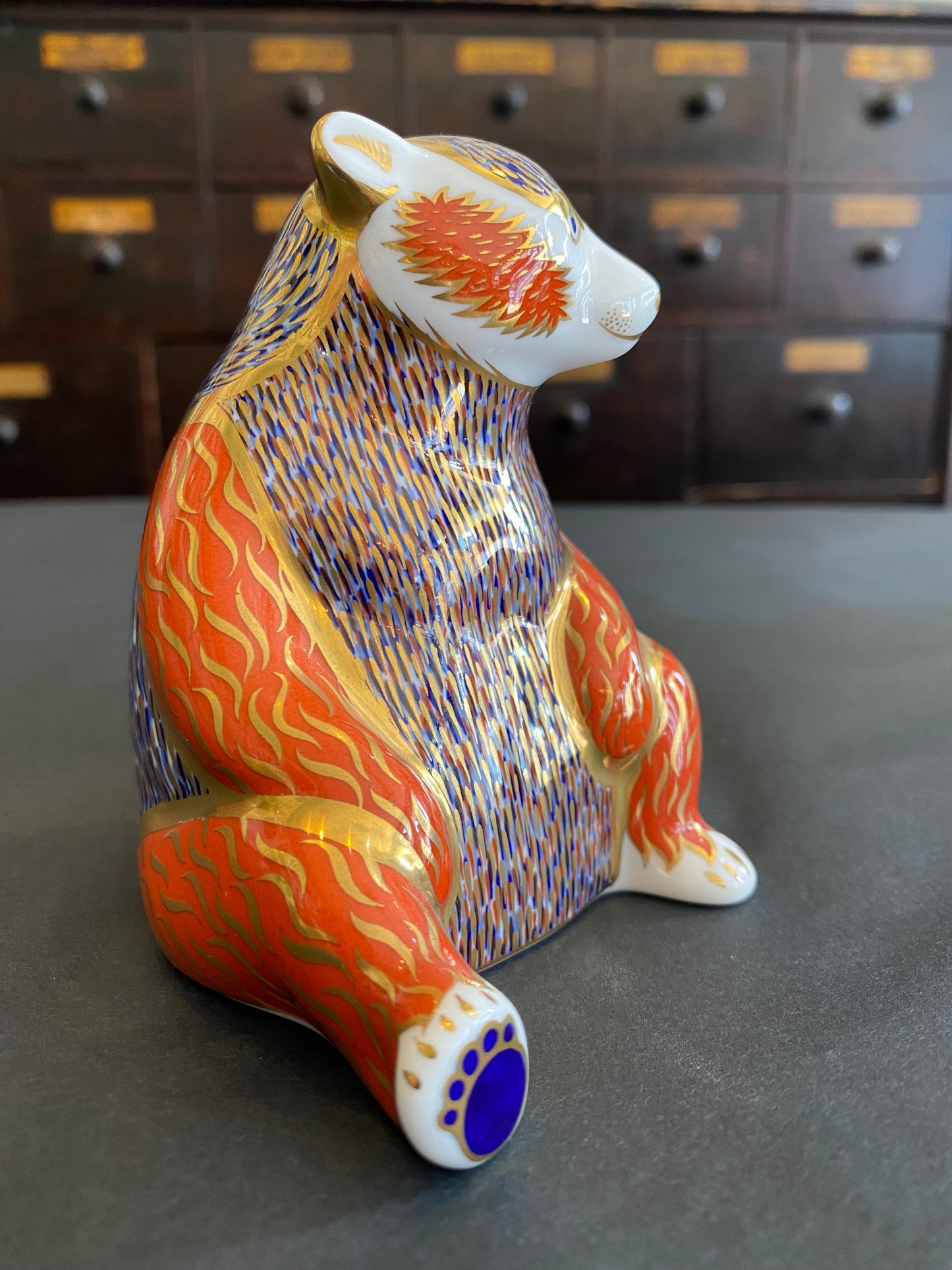 Royal Crown Derby Fine Bone China Honey Bear Paperweight