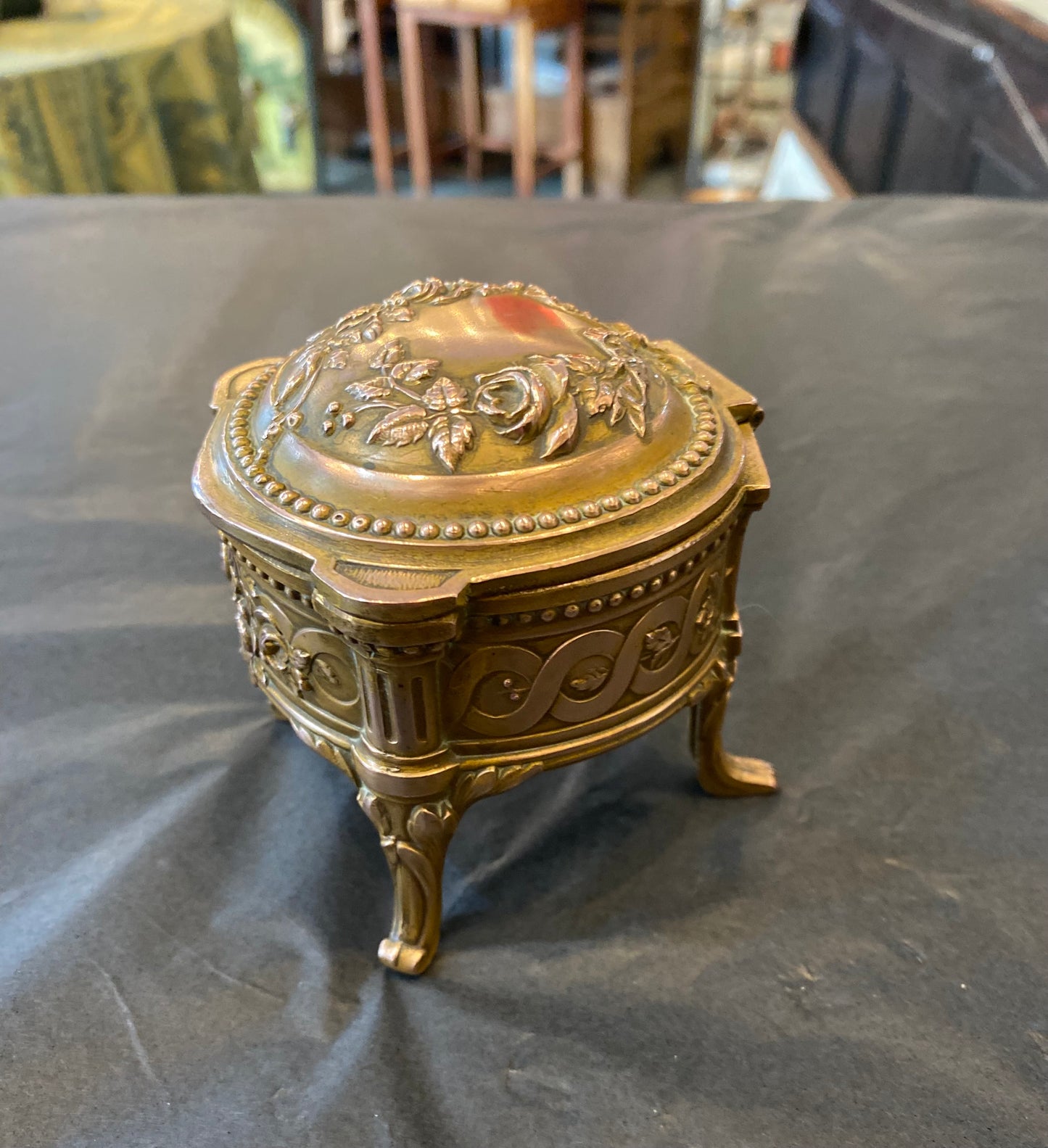 Art Deco French jewellery box by Dilecta Paris