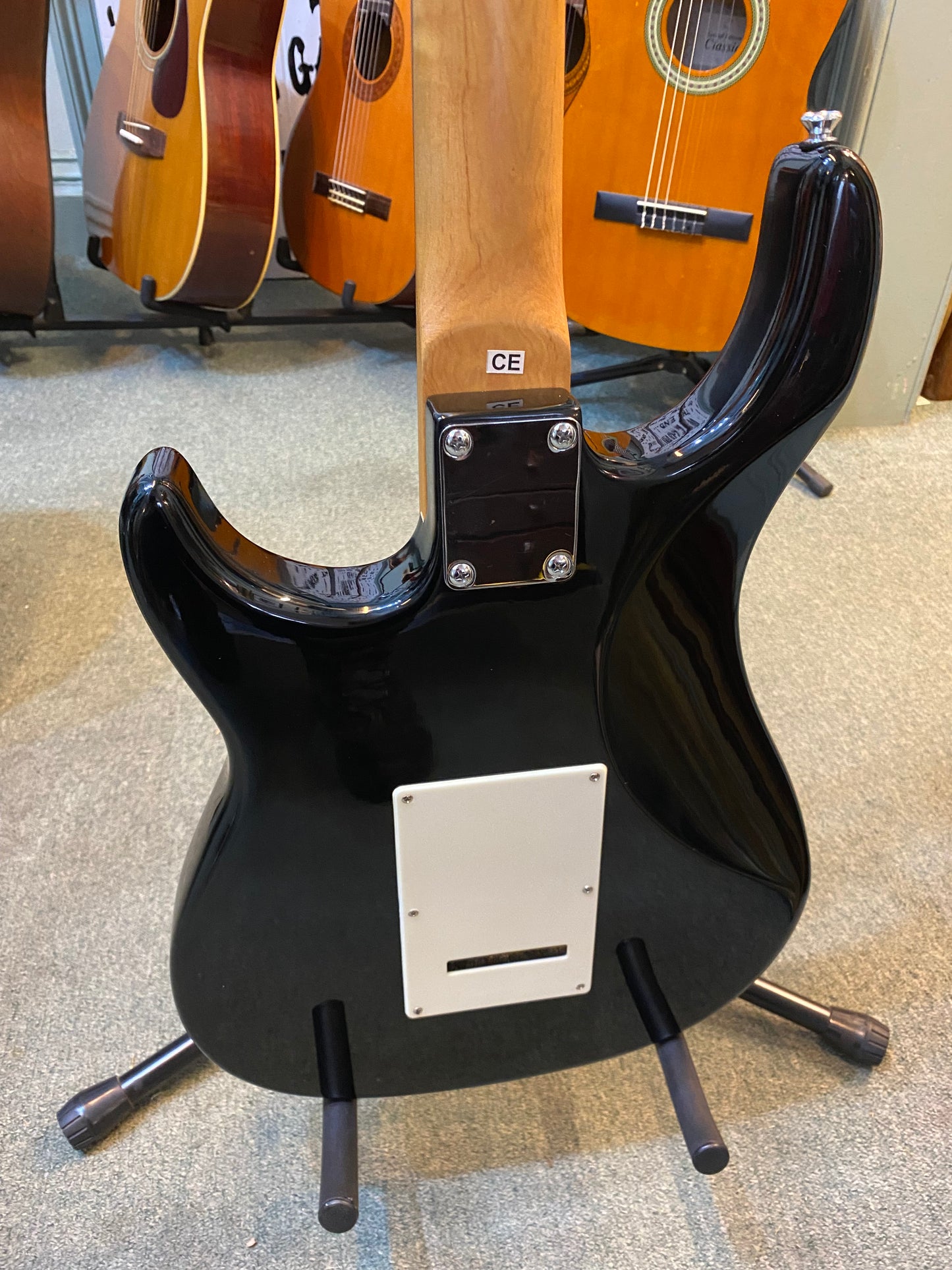 Peavey Raptor Exp Electric Guitar HSS Black