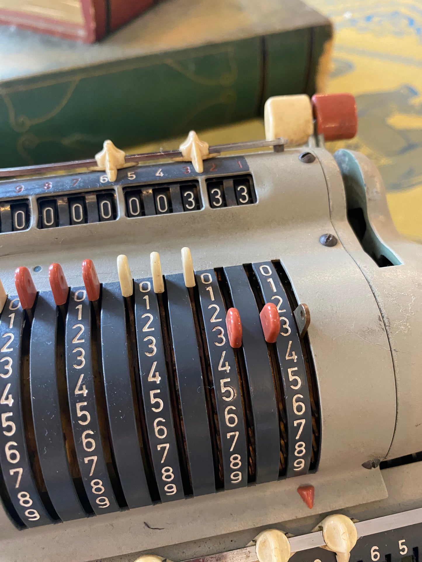 1960s Muldivo Mentor Mechanical Pinwheel Calculator for repair.