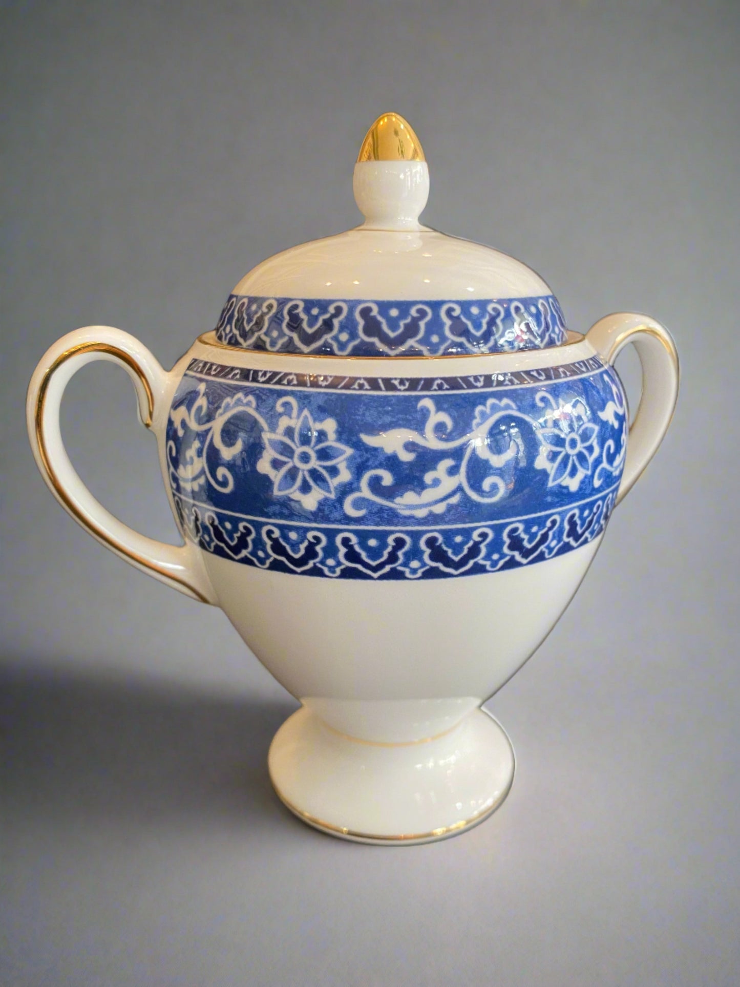 Wedgwood Bokhara pattern sugar bowl