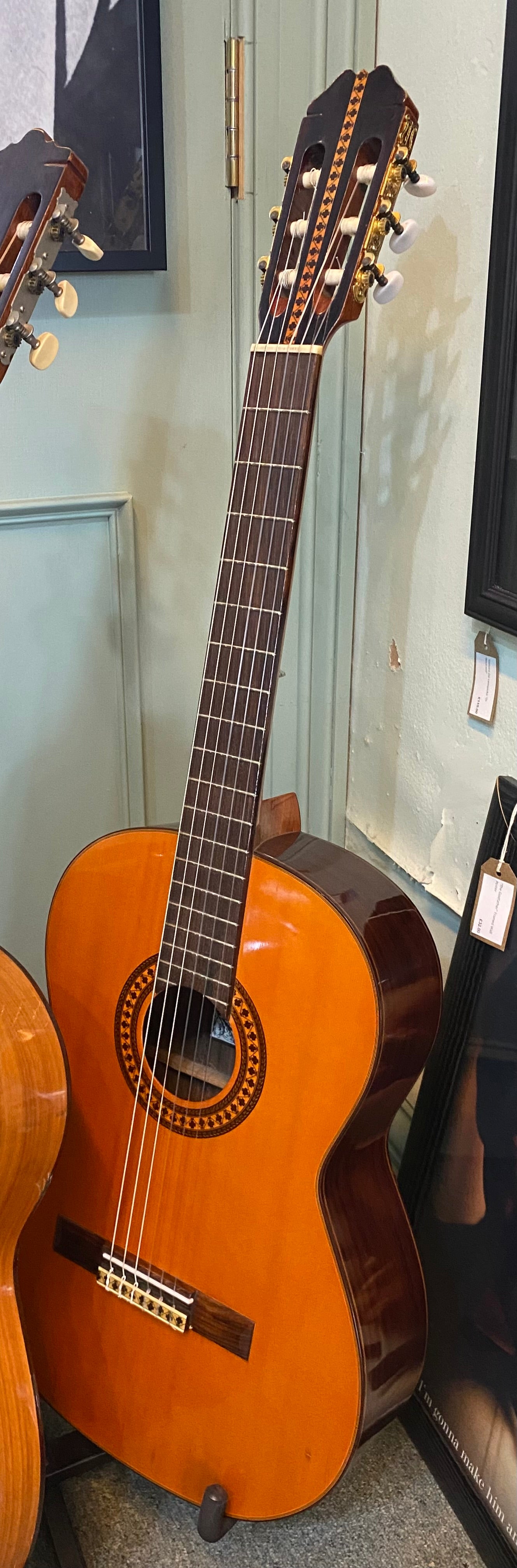 Kiso Suzuki Classical Guitar made in Japan 1970s