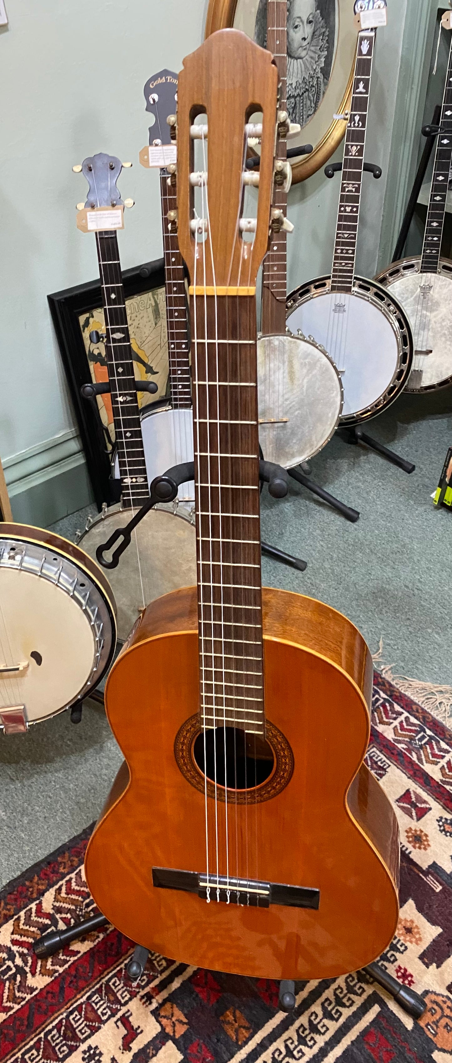 Raimundo 106 Classical Guitar – Vintage Spanish Handcrafted Instrument