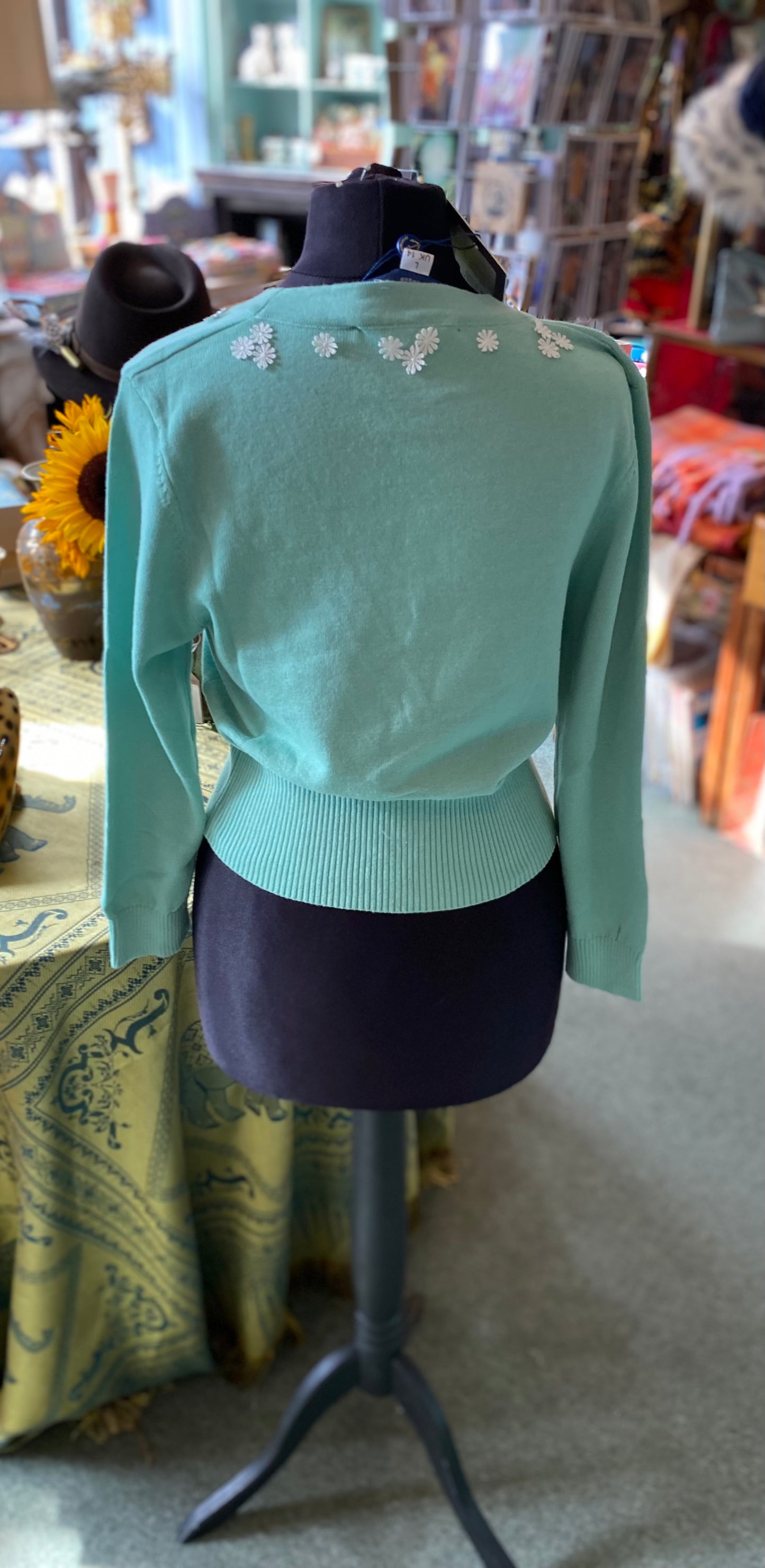 Collectif Vintage Daisy Embroidered Mint Green V-Neck Cropped Cardigan - UK 14