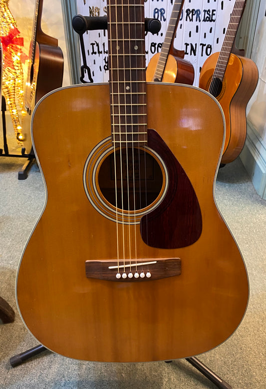 1973/74 Yamaha FG-200 Acoustic Guitar manufactured in Taiwan