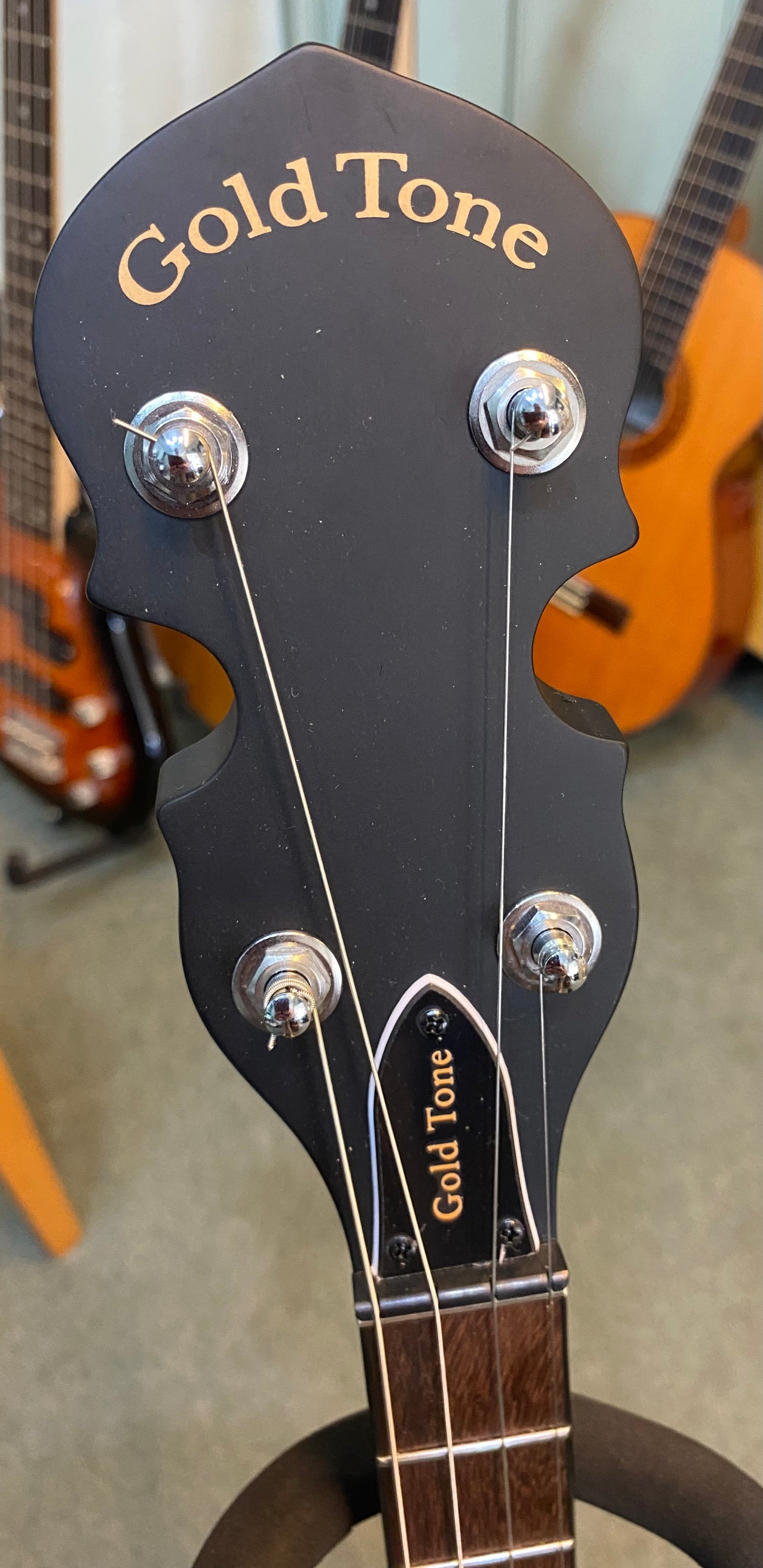 Gold Tone AC-4 4 string travel banjo
