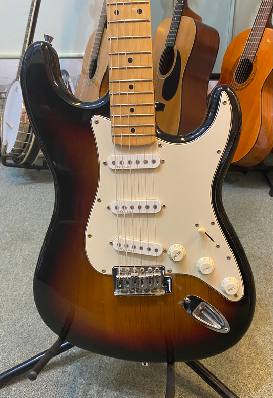 Axl Player Delux Stratocaster Electric Guitar