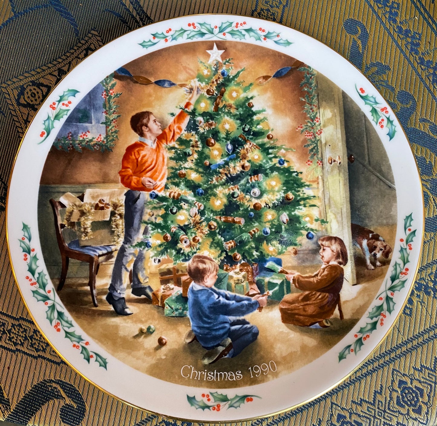 Royal doulton family Christmas China four plate set