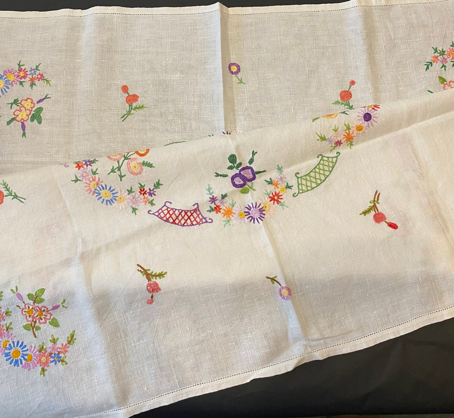 Vintage hand-embroidered linen floral tablecloth 32” x 34”