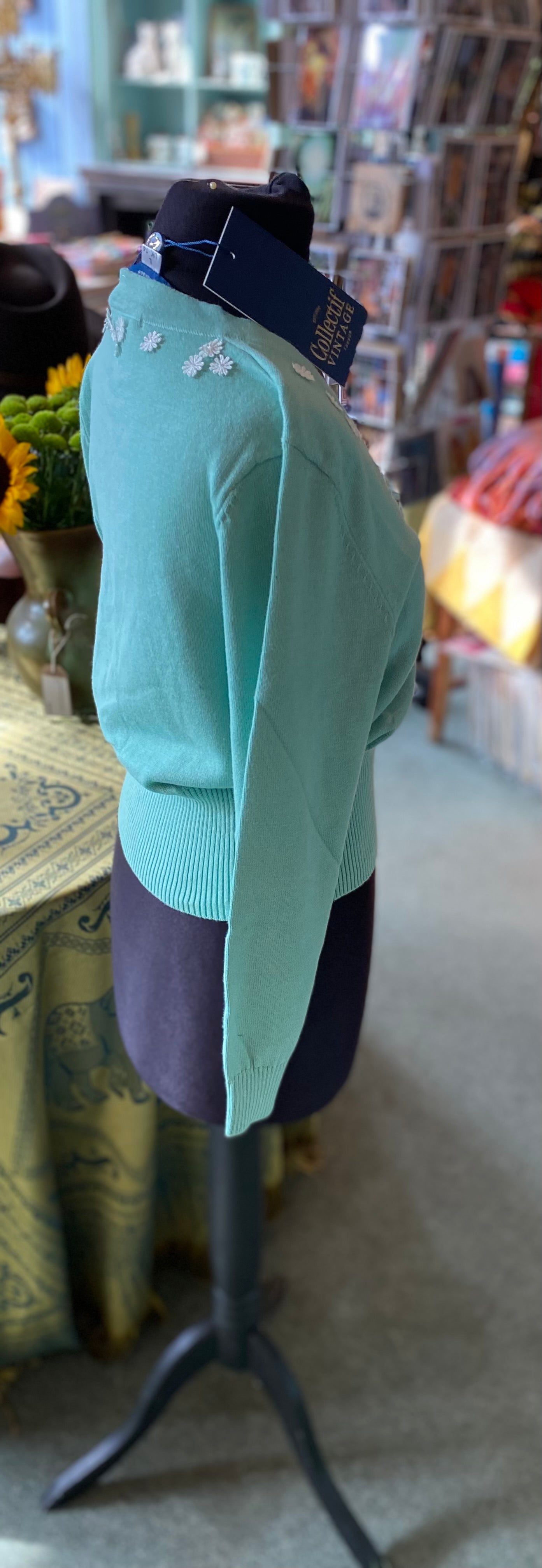 Collectif Vintage Daisy Embroidered Mint Green V-Neck Cropped Cardigan - UK 14
