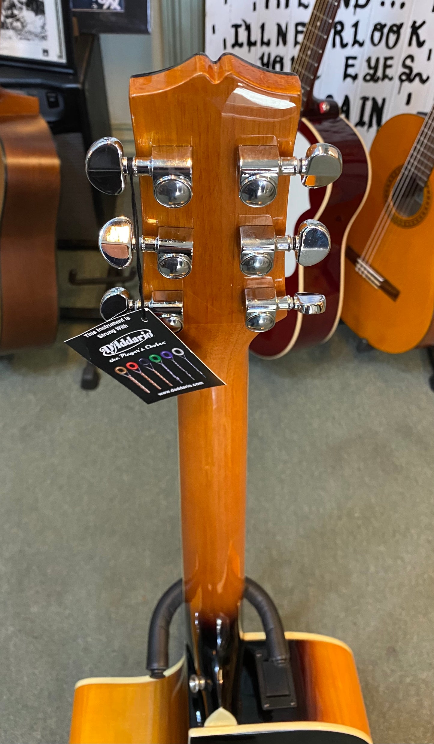 Turner 62CVES Electro/Acoustic Guitar