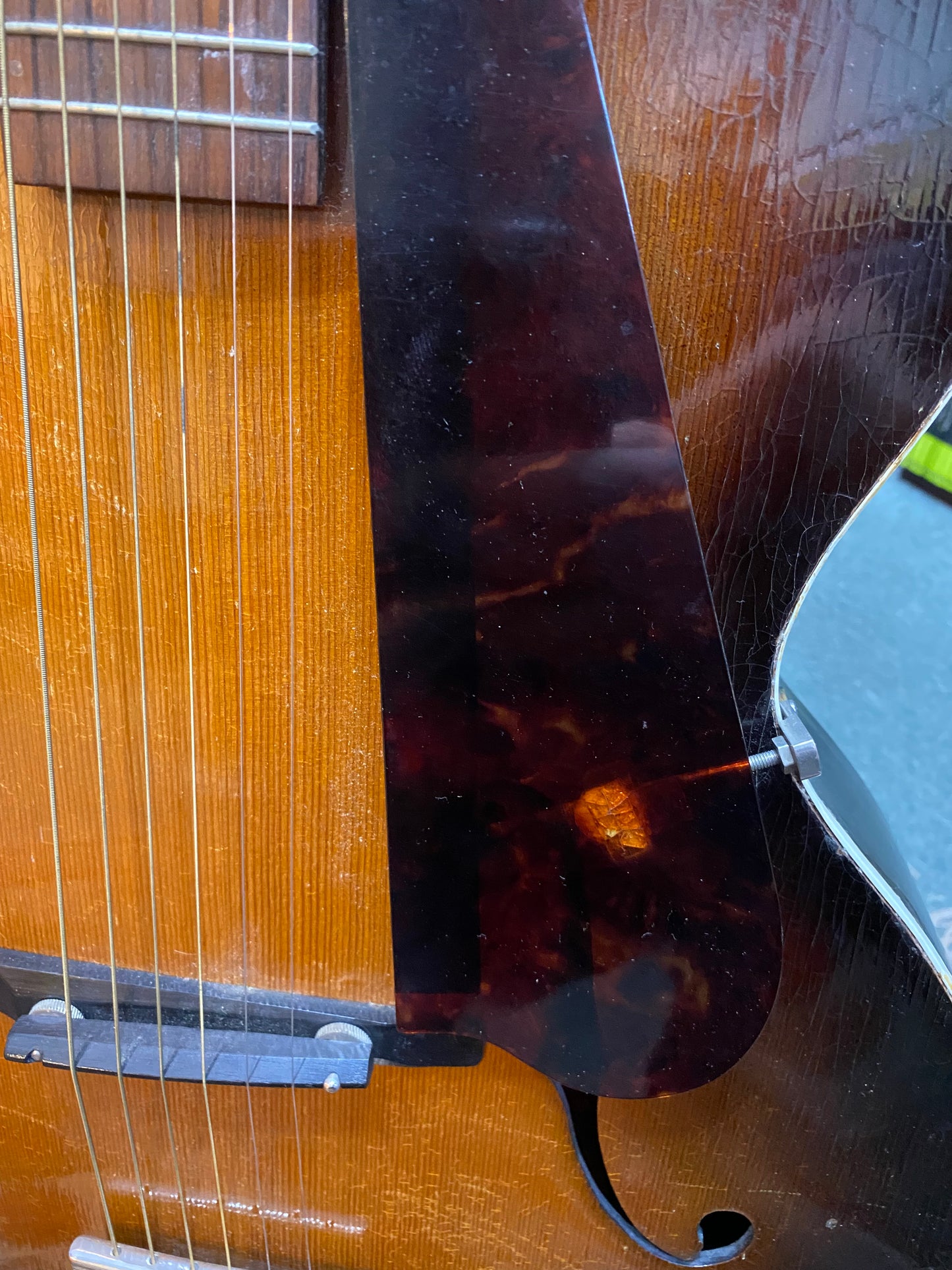 J. G. Abbott “The Aristone” Archtop Guitar, London, c.1929 – Serial No. 174
