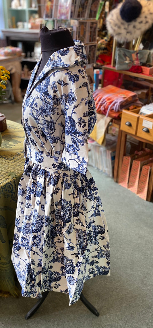 Collectif Vintage Janet Blue Toile Floral Shirt Dress - Size 14 (NWT)